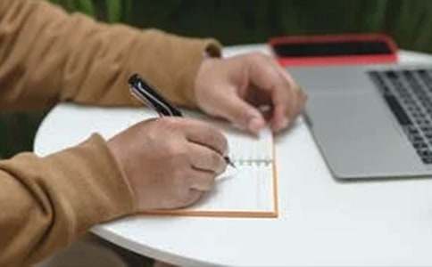 详细阅读:冬奥会冰壶比赛:投壶擦冰配合太精彩了 冬奥会冰壶比赛:投壶擦冰配合太精彩了